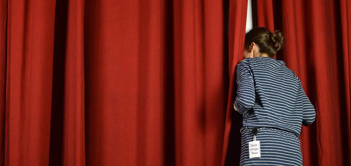 backstage 1140x540 1