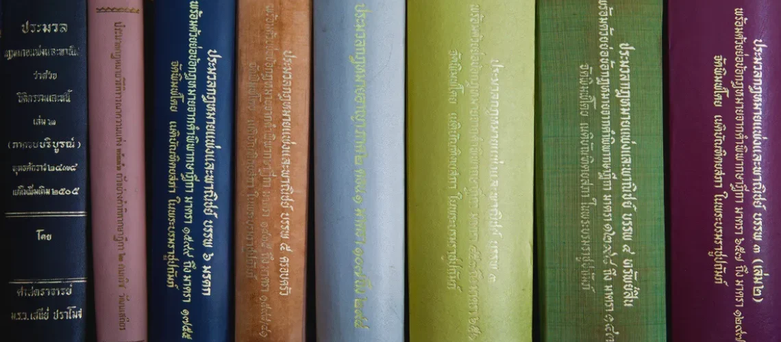 Thai-Law-Books-1140x540